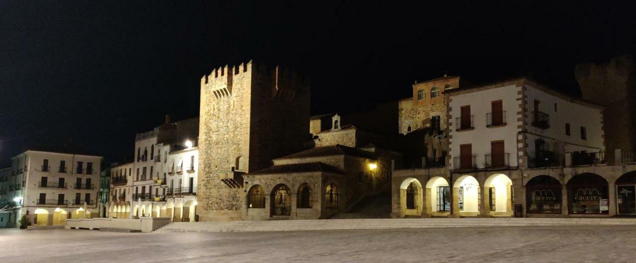 Apartamentos Caceres Turistico Eksteriør billede